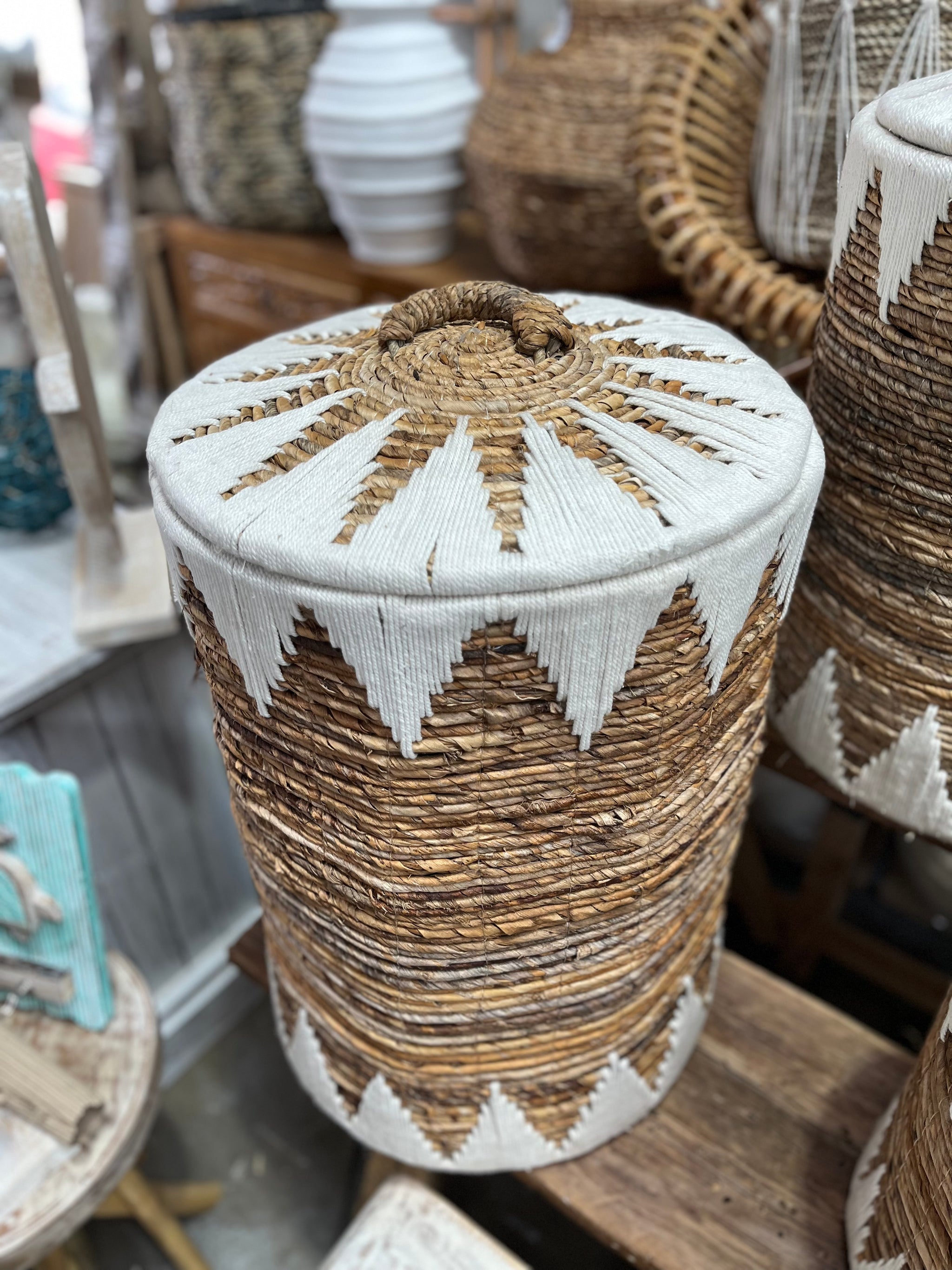 Set 3 natural / white woven baskets with lids - Bali Beach Beyond