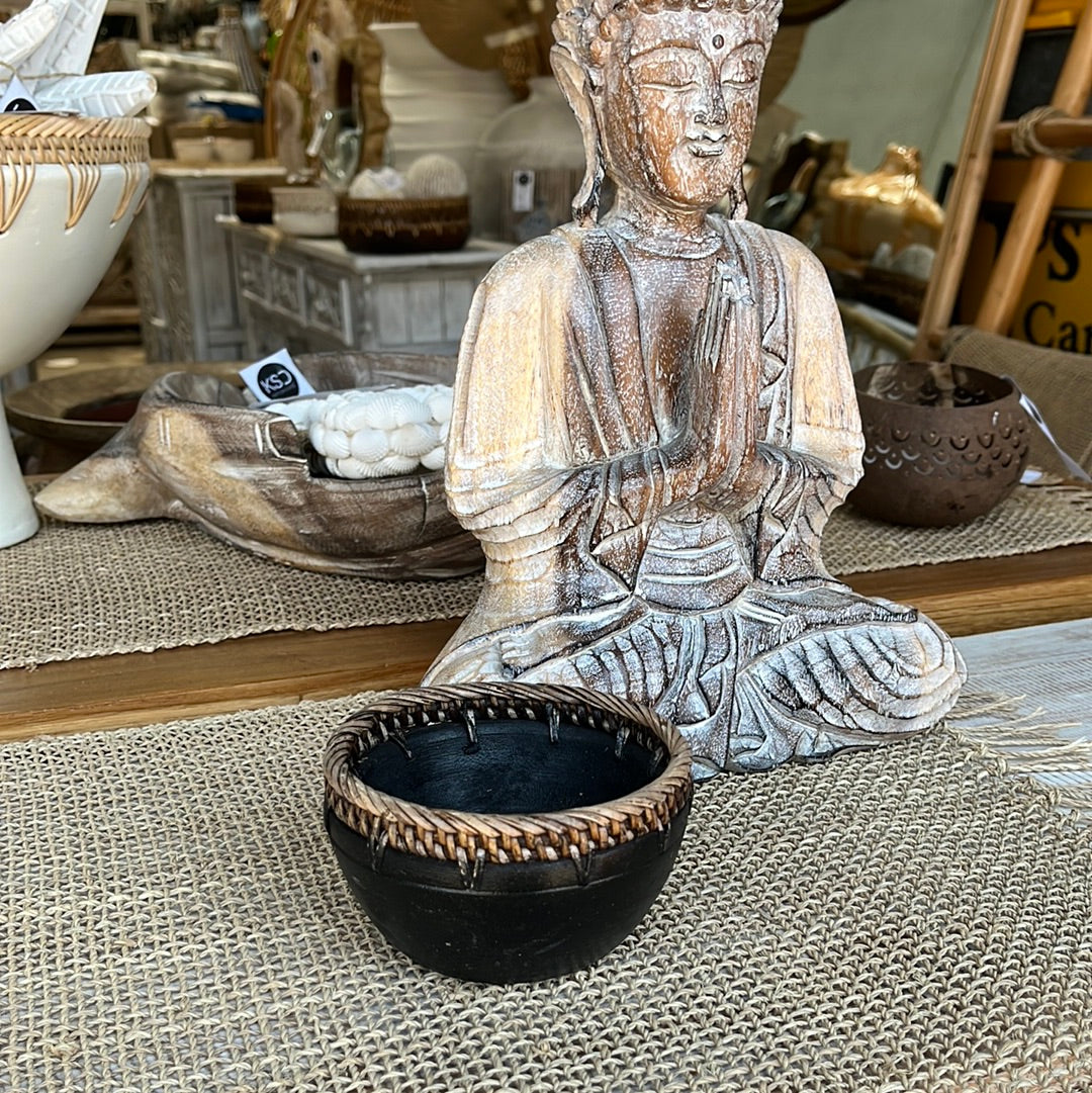 Black bowl with decorative trim S