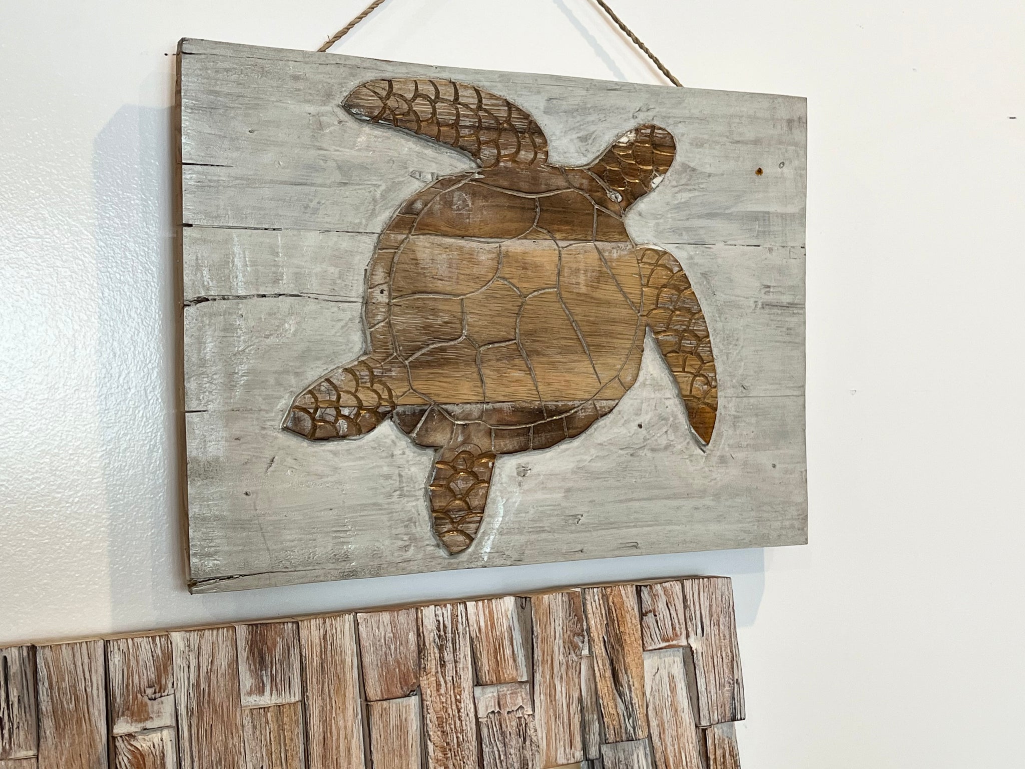 Timber turtle wall hanging - Bali Beach Beyond