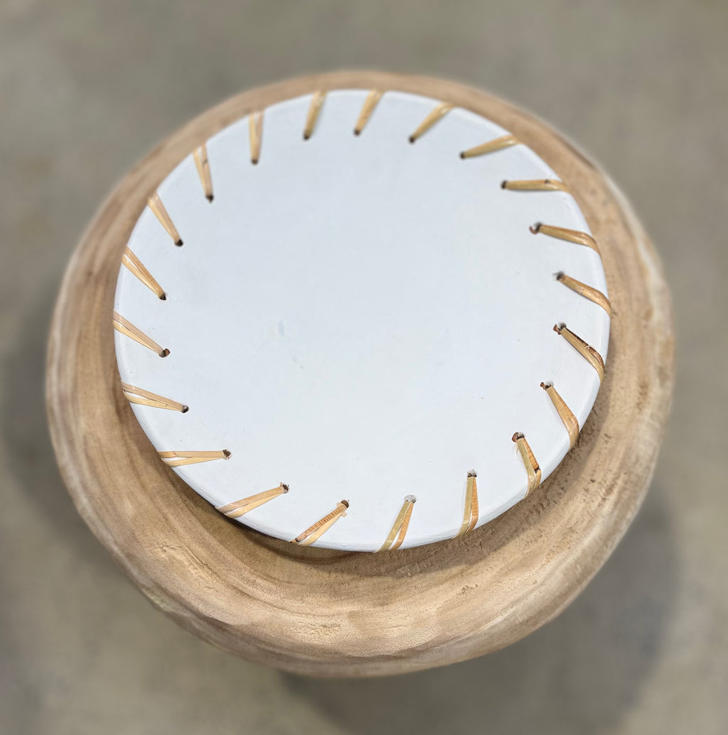 24cm white terracotta platter with detail trim. - Bali Beach Beyond