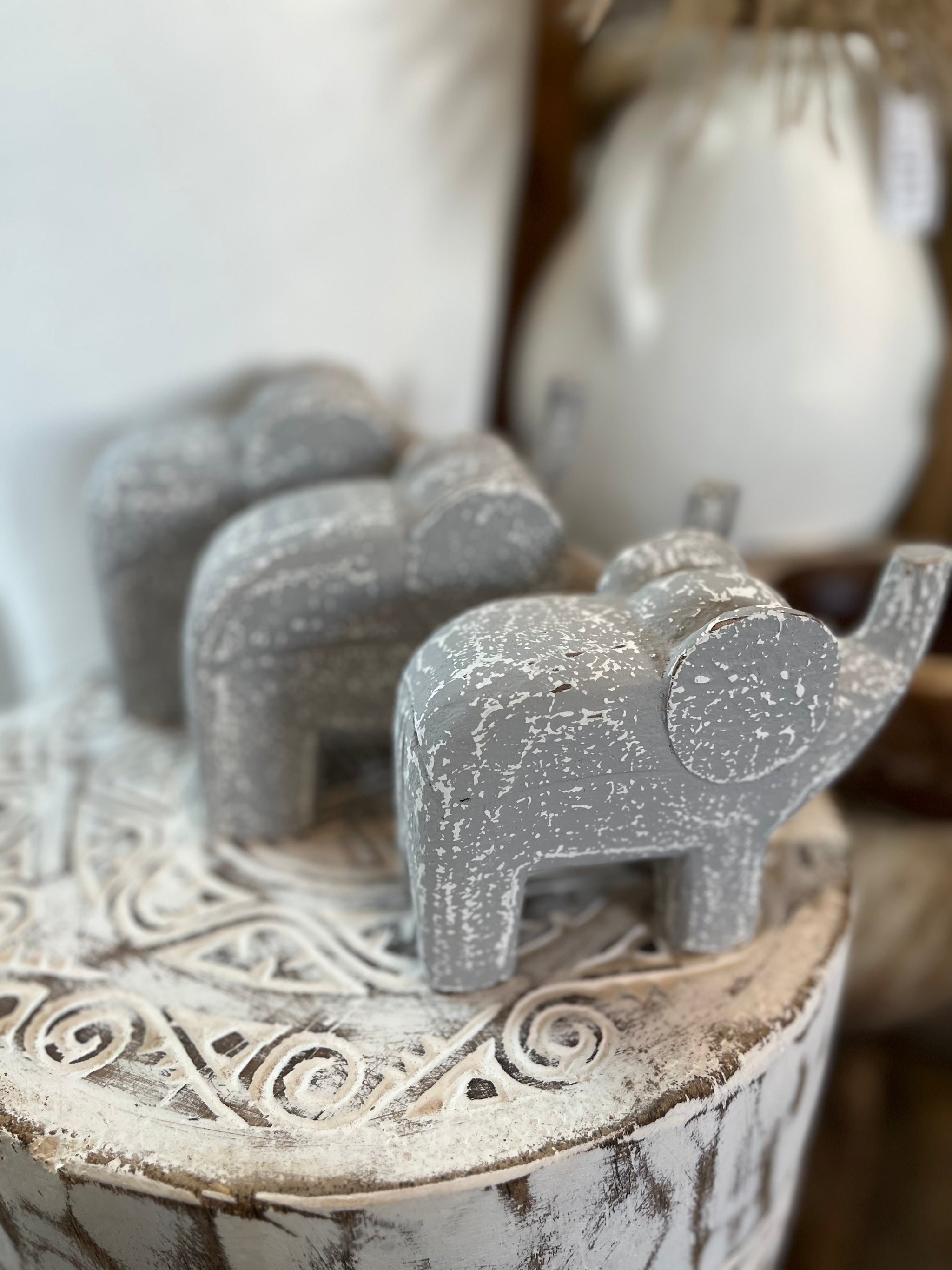 Set 3 timber handcarved elephants - grey. - Bali Beach Beyond
