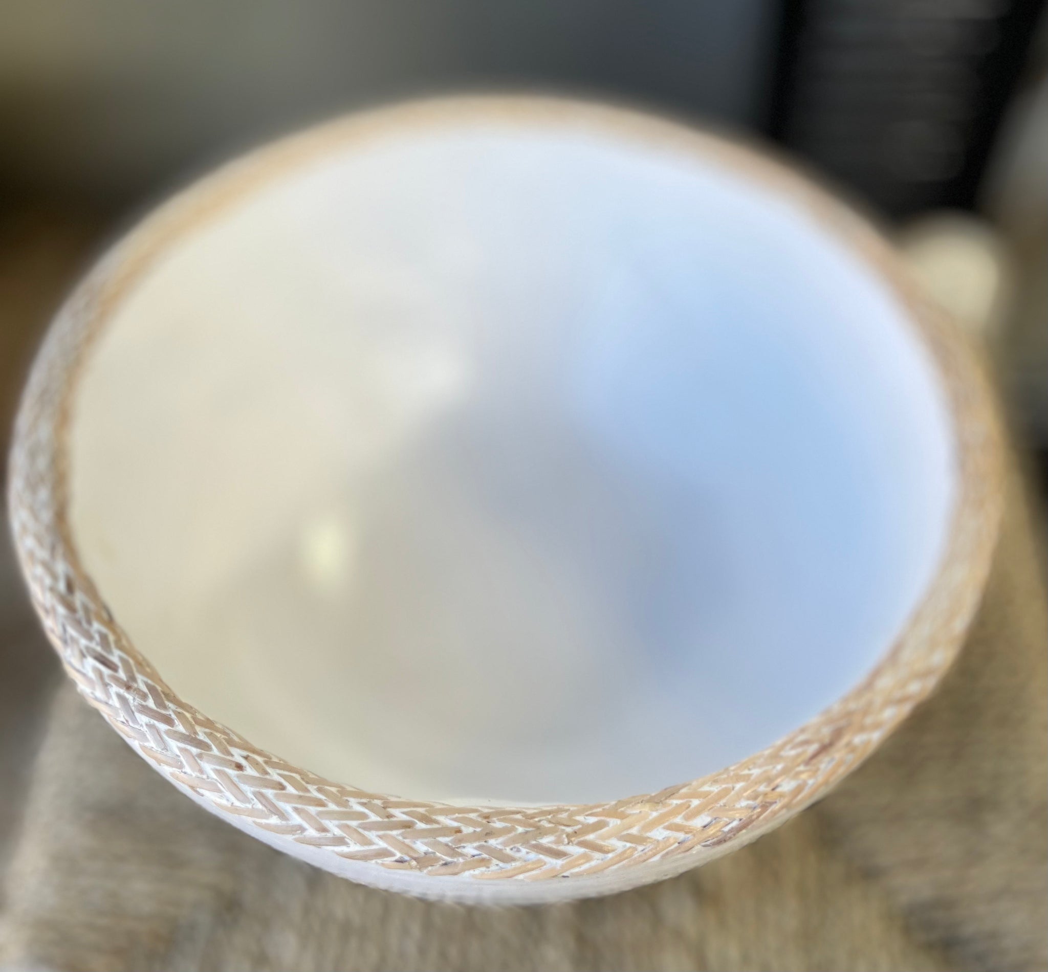 White timber bowl with decorative trim L - Bali Beach Beyond