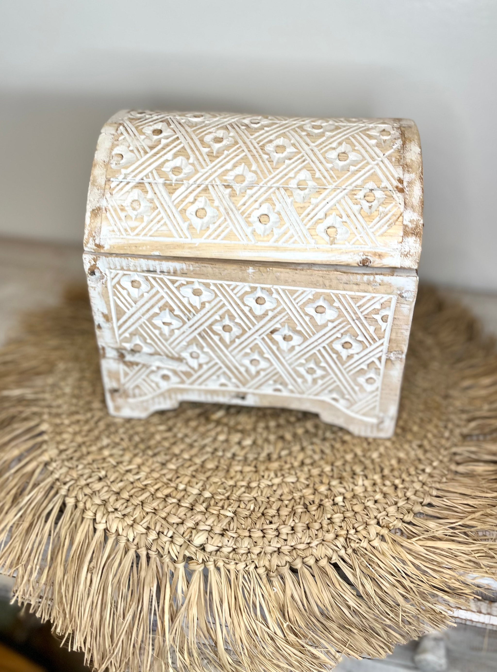 Handcarved white Wash storage box / jewellery box. Curved lid - Bali Beach Beyond