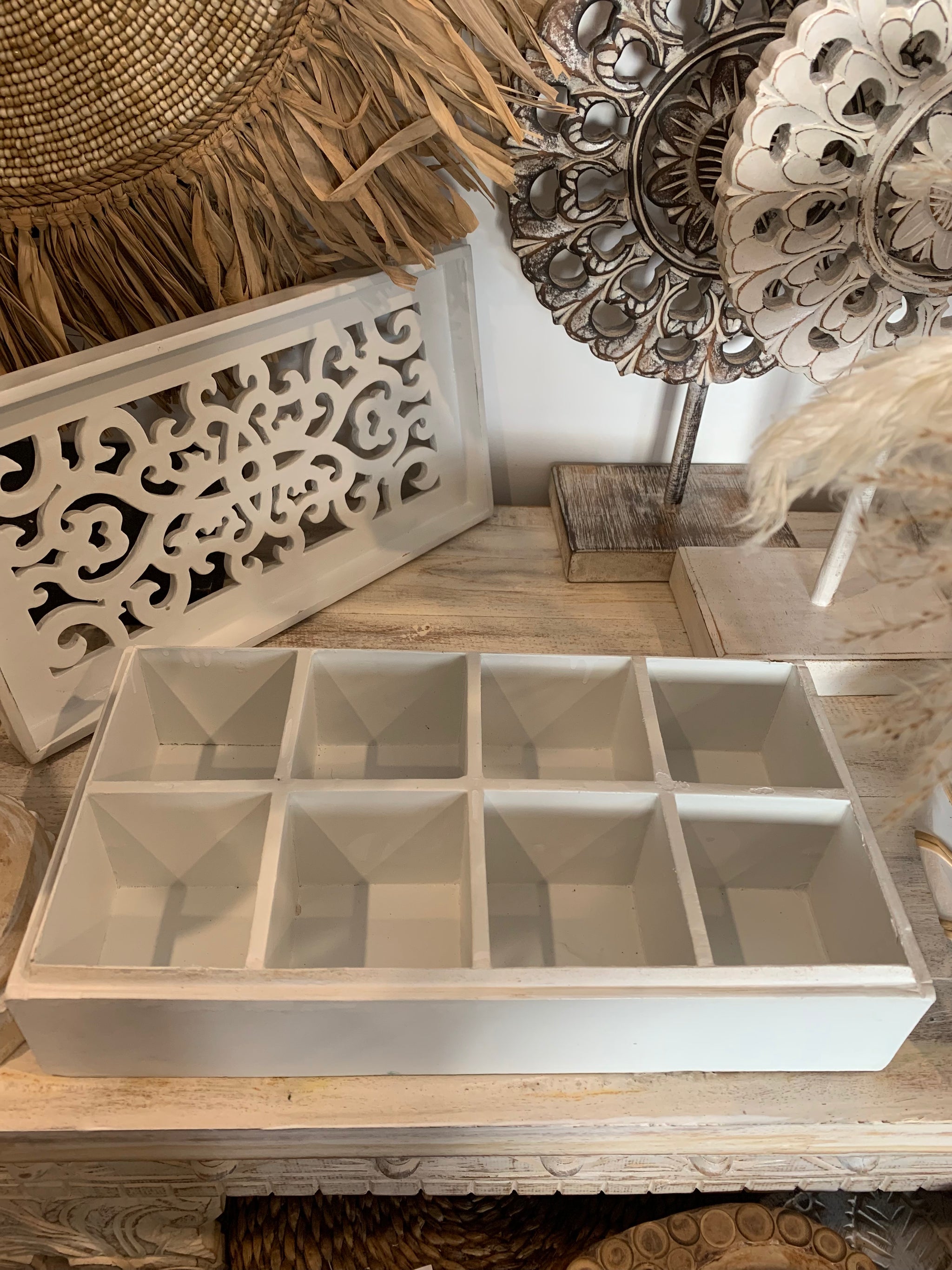Carved white box with lid. Jewellery / storage. - Bali Beach Beyond