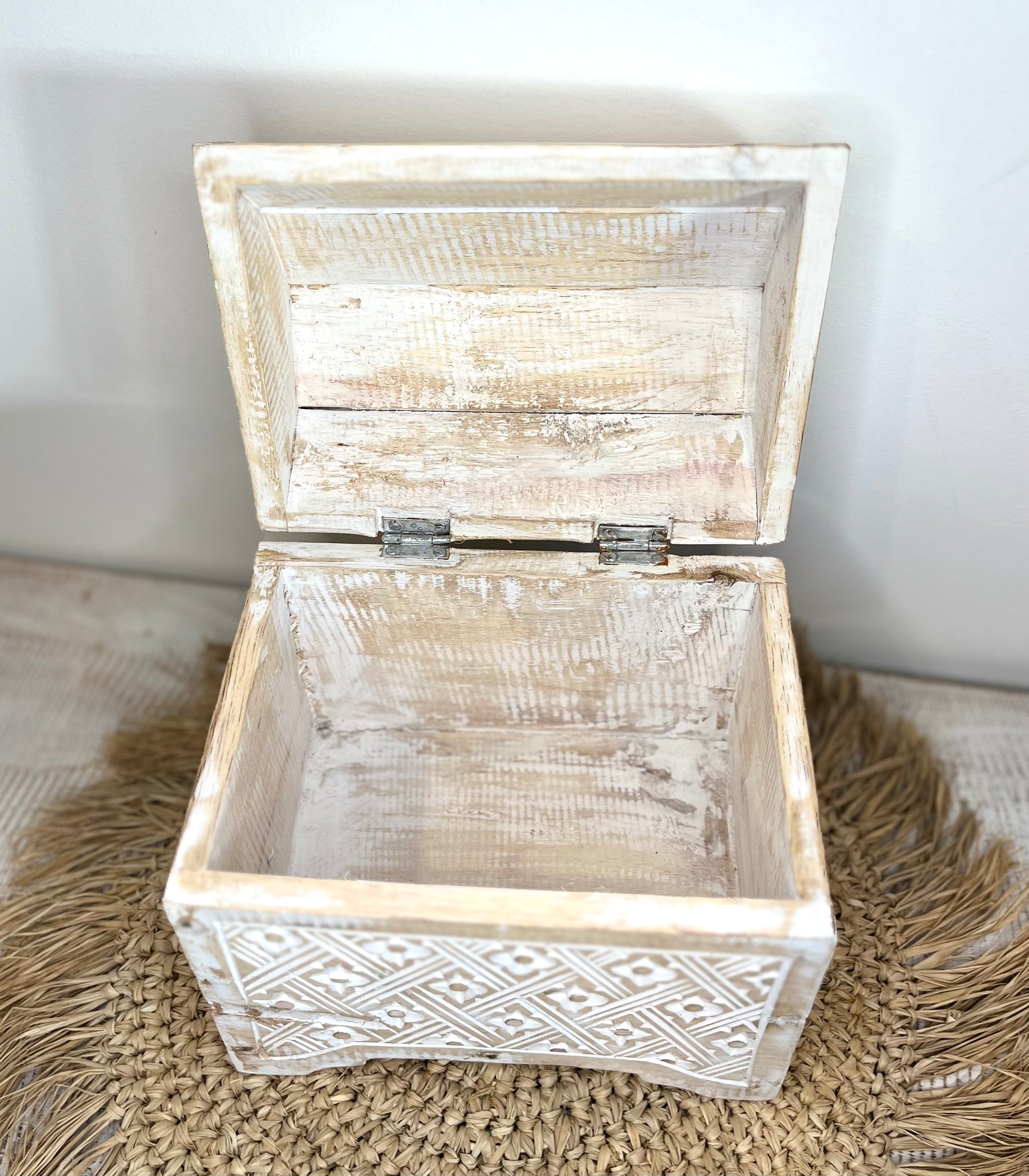 Handcarved white Wash storage box / jewellery box. Curved lid - Bali Beach Beyond