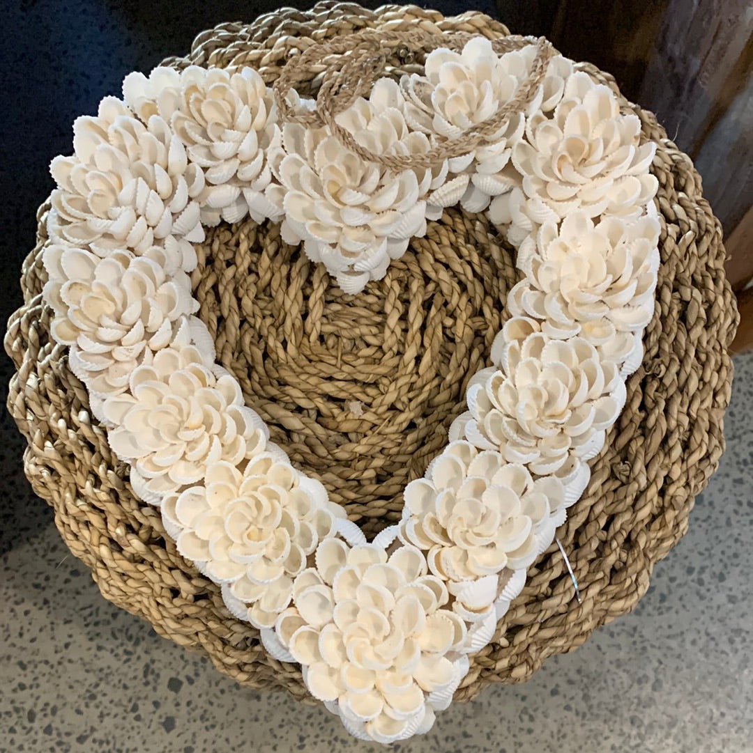 Shell heart. L. Flower design - Bali Beach Beyond