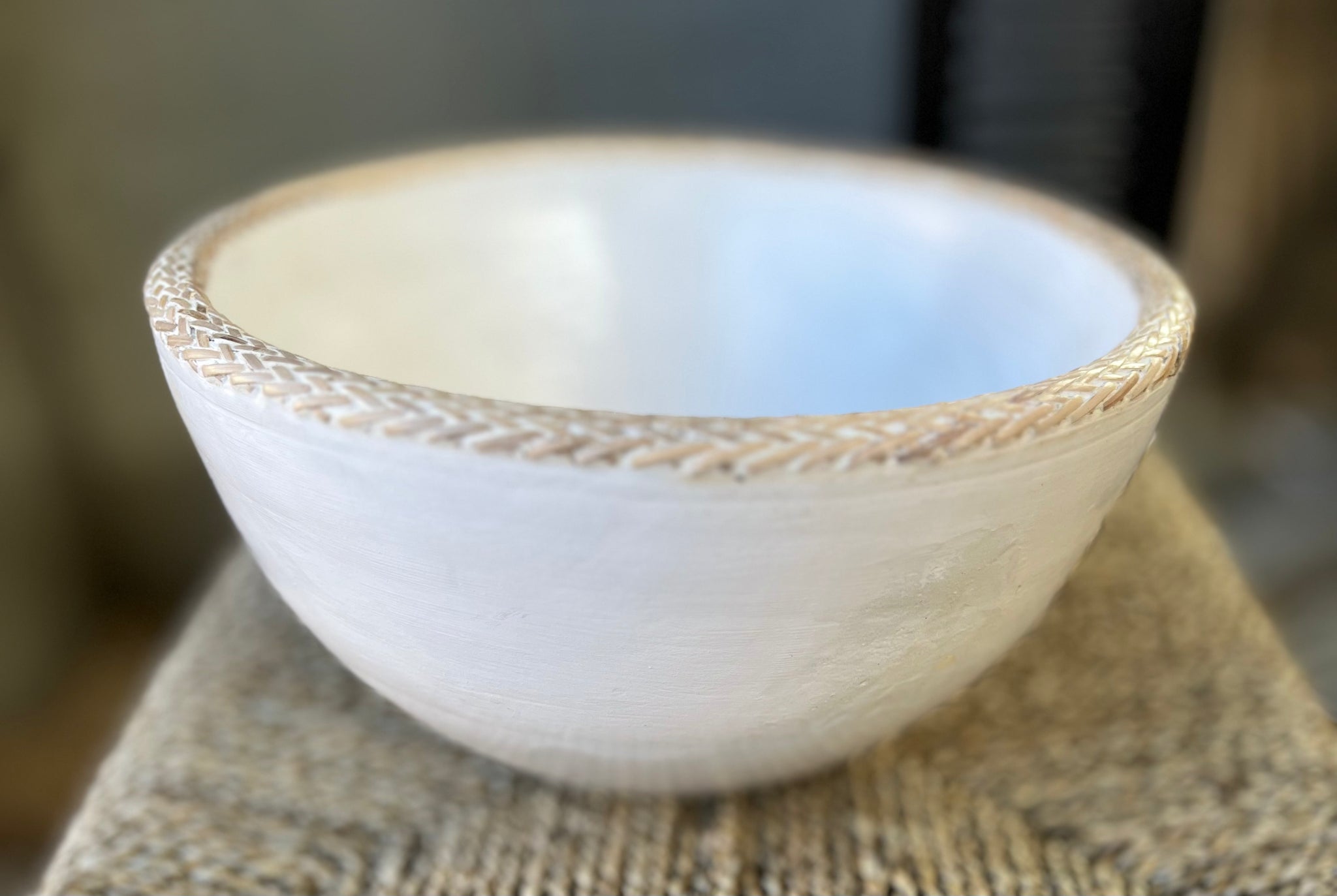 White timber bowl with decorative trim L - Bali Beach Beyond