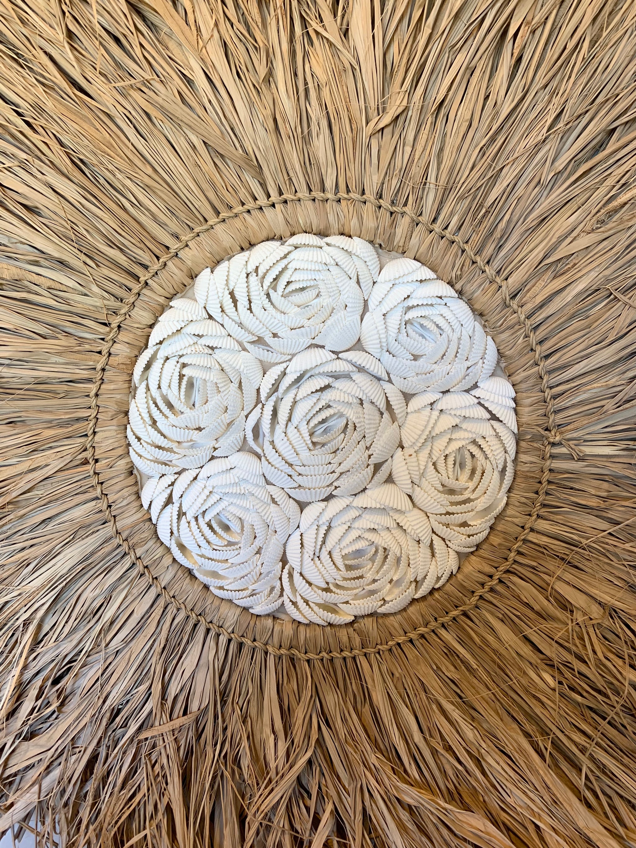 Raffia and shell wall hanging / juju - Bali Beach Beyond