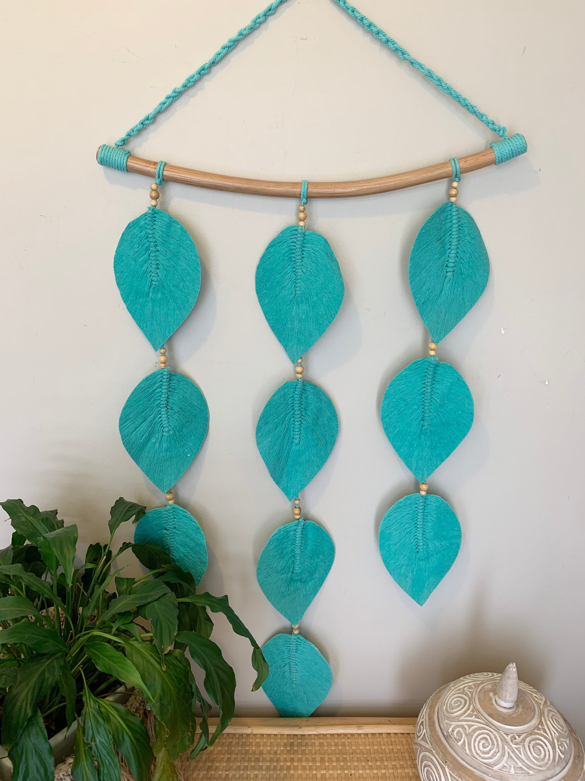 Macrame leaf wall hanging. Turquoise. - Bali Beach Beyond