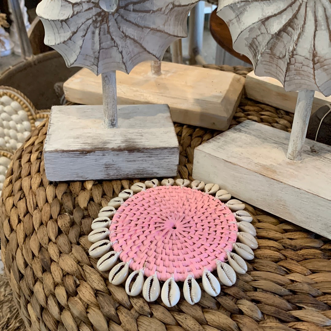 Pink rattan Coaster with natural shells - Bali Beach Beyond