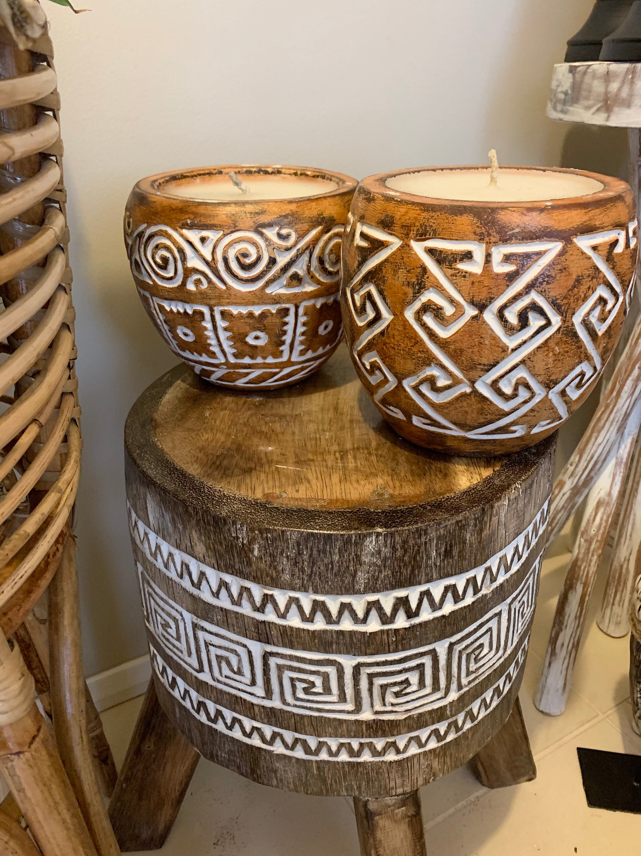 Carved timber medium candle. Nature finish - Bali Beach Beyond