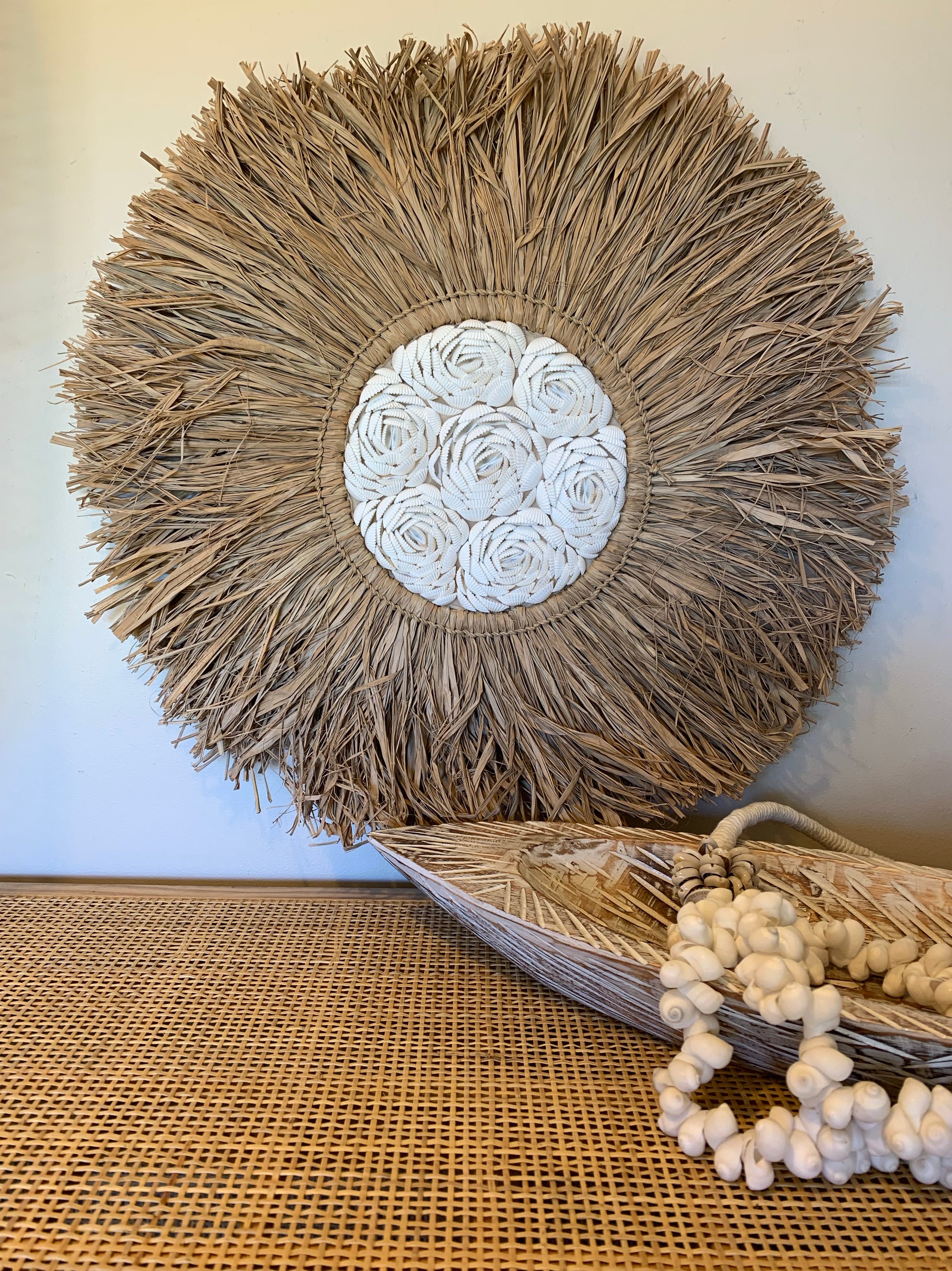 Raffia and shell wall hanging / juju - Bali Beach Beyond