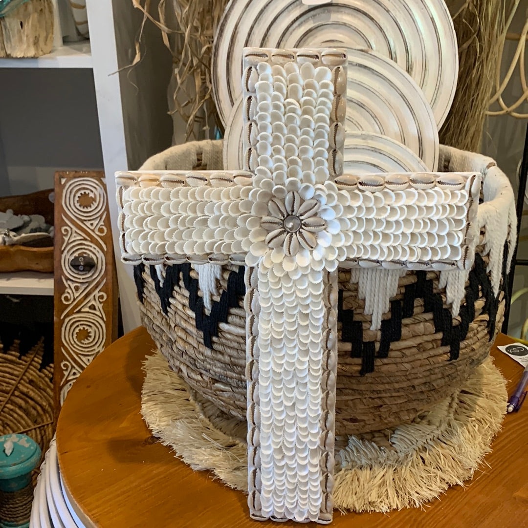 Shell cross with open shell design L - Bali Beach Beyond