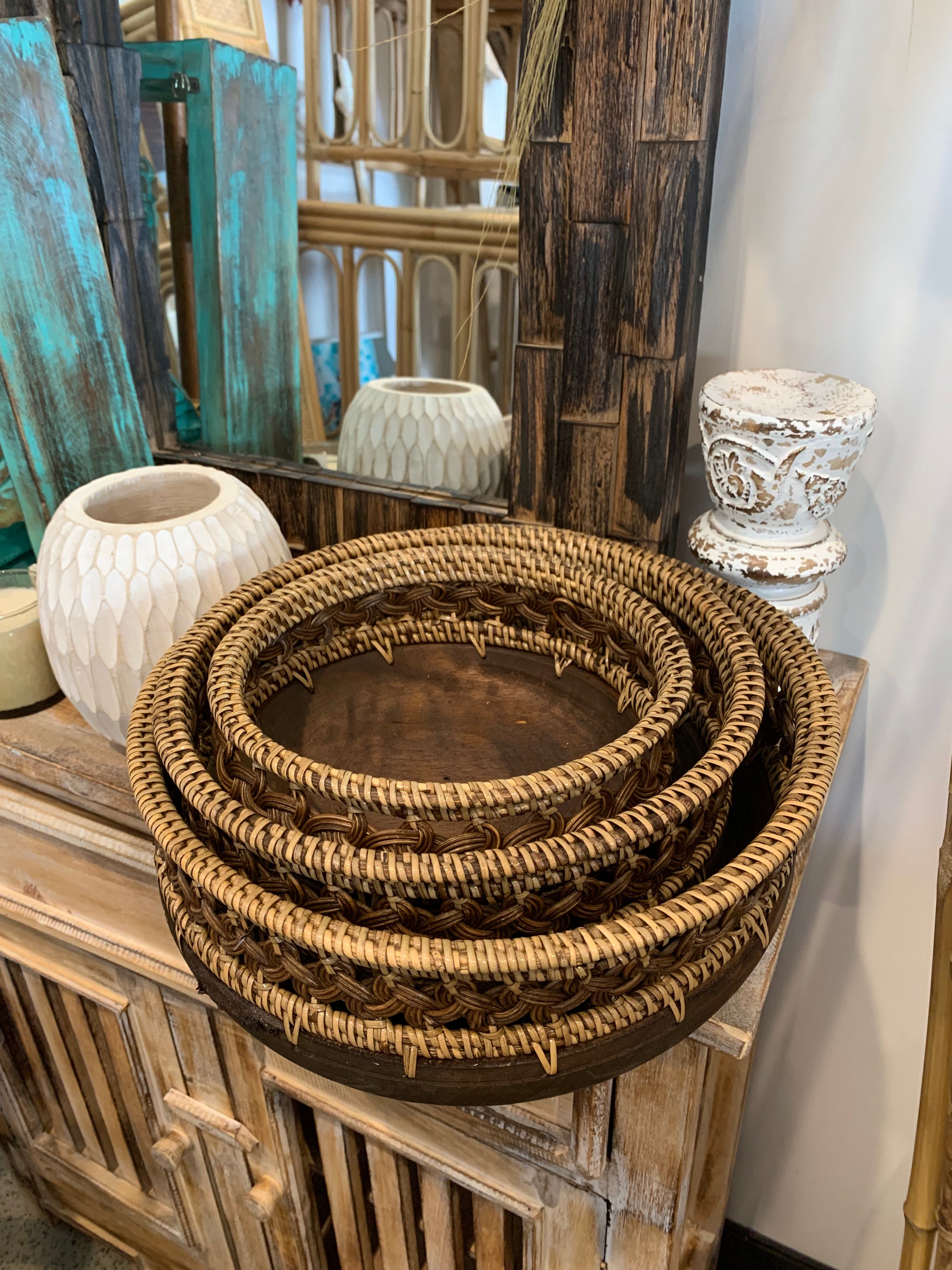 Set 3 brown bowls with decorative trim - Bali Beach Beyond