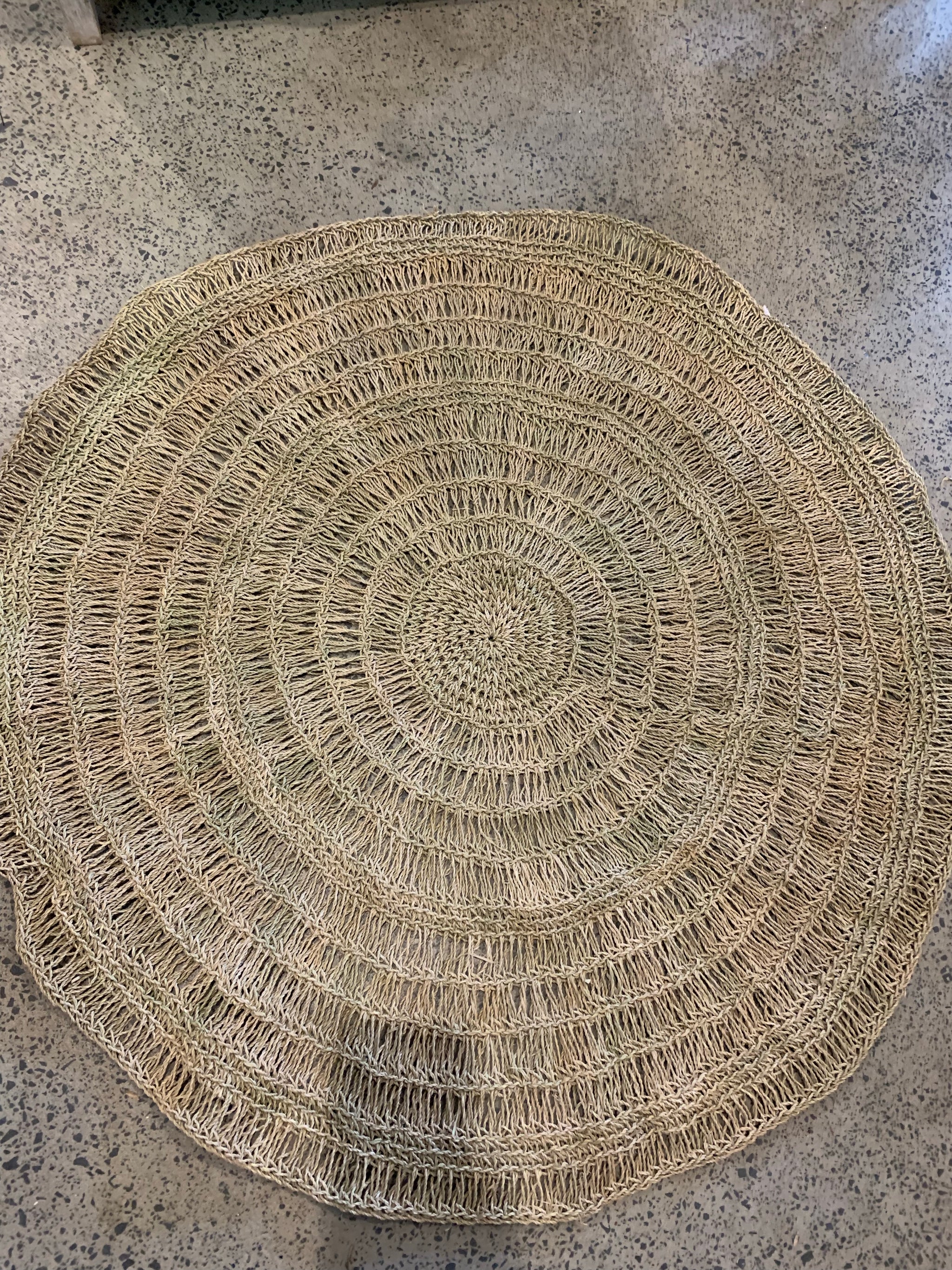 Round woven rug - Bali Beach Beyond