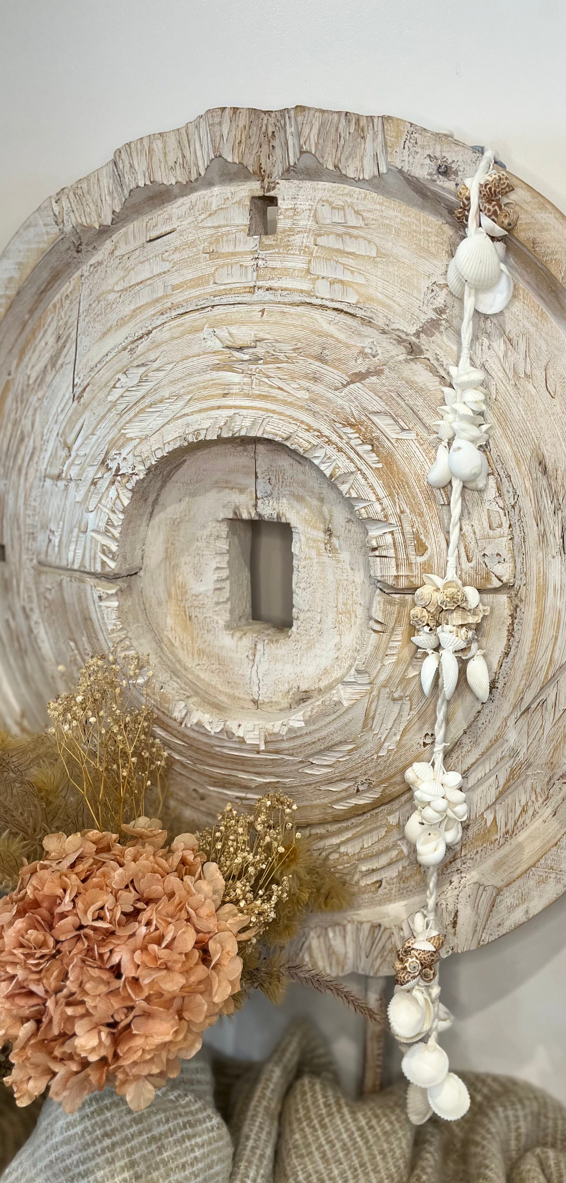 Shell Hanging - Bali Beach Beyond