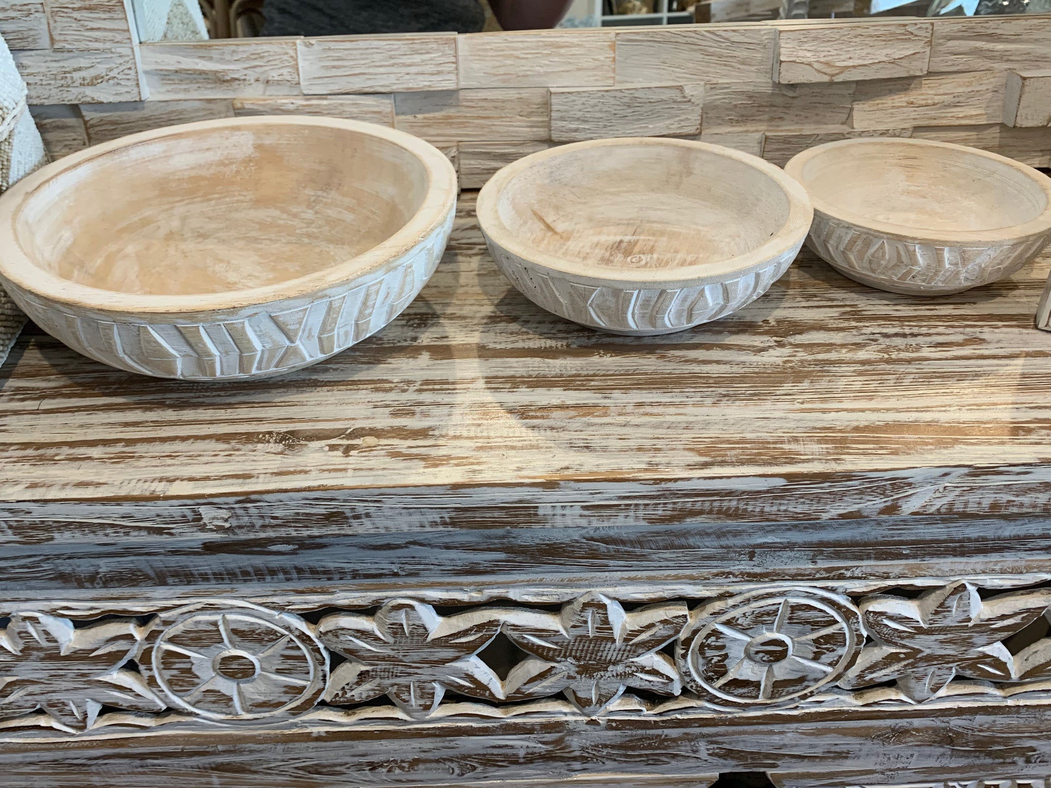 White wash timber handcarved timber bowls. Set of 3 - Bali Beach Beyond