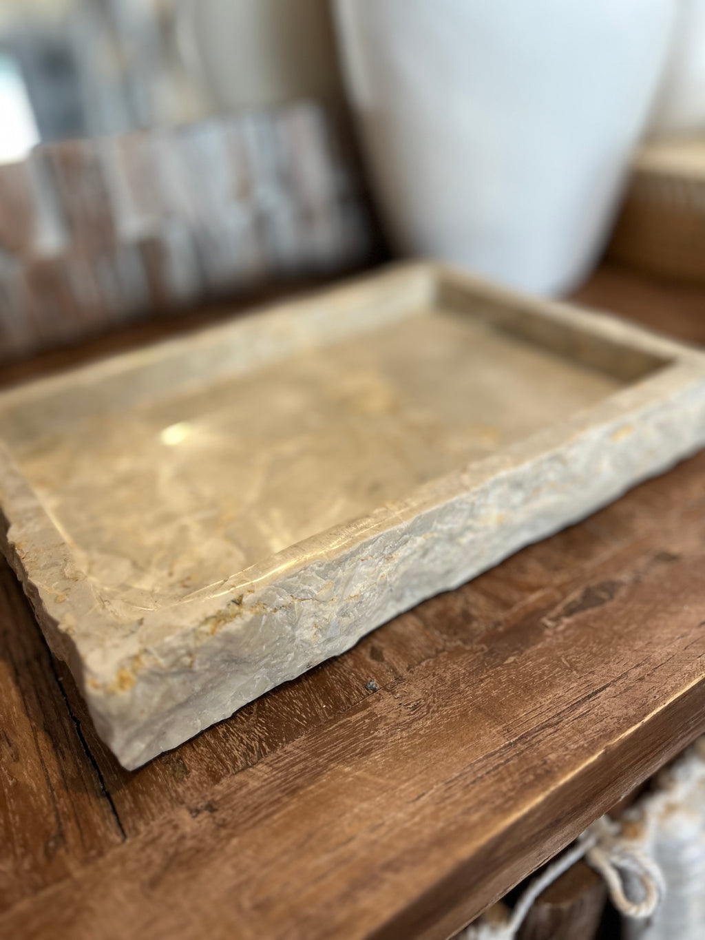 Marble tray with natural edge. Natural - Bali Beach Beyond