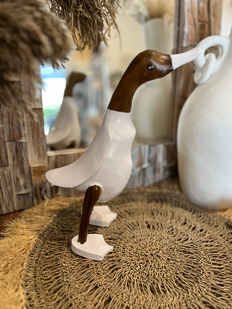 Timber handpainted white duck  S