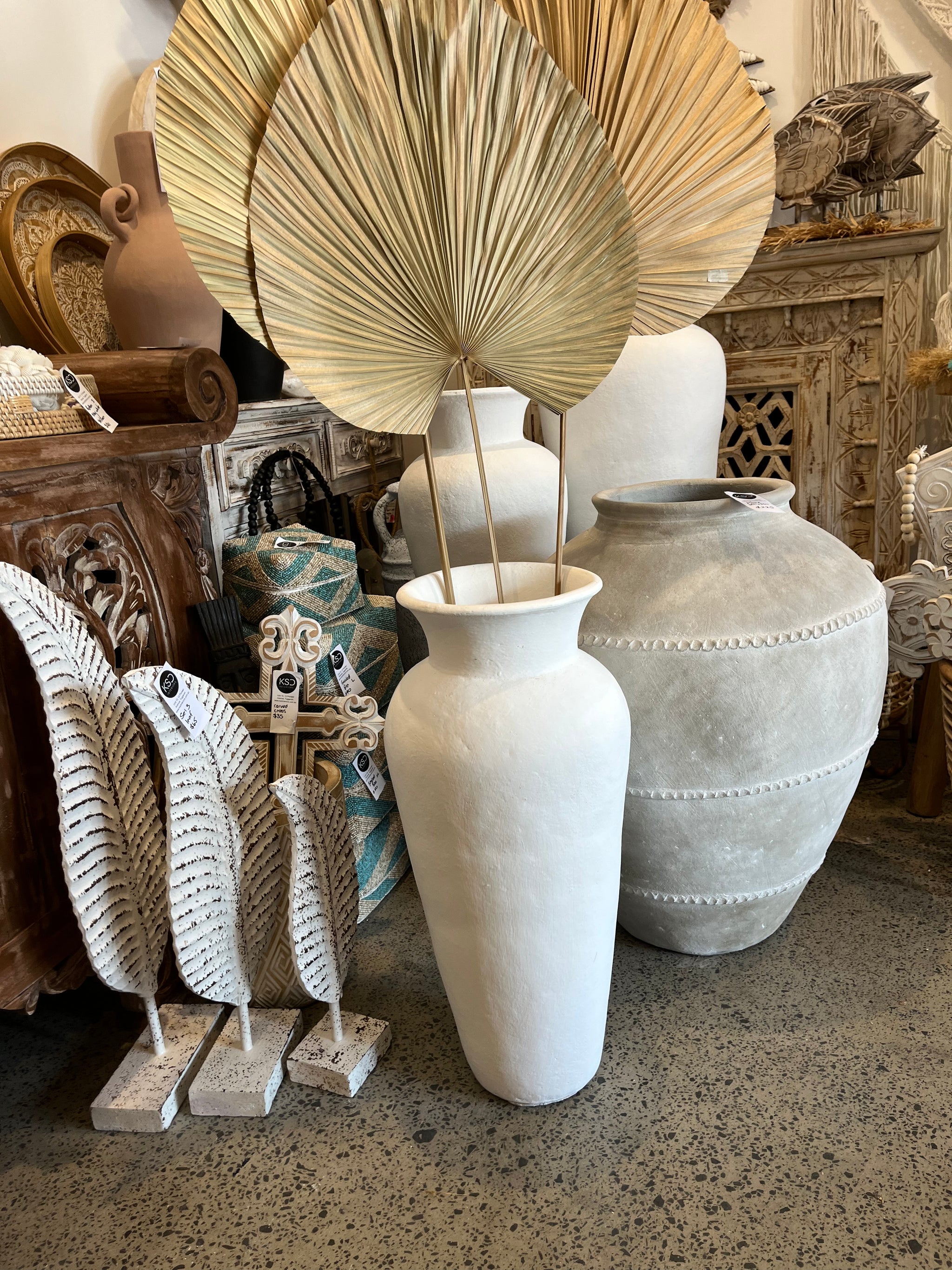 White terracotta vase. 60cm - Bali Beach Beyond