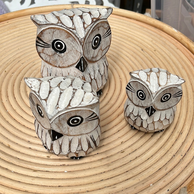 White timber owls. Set 3