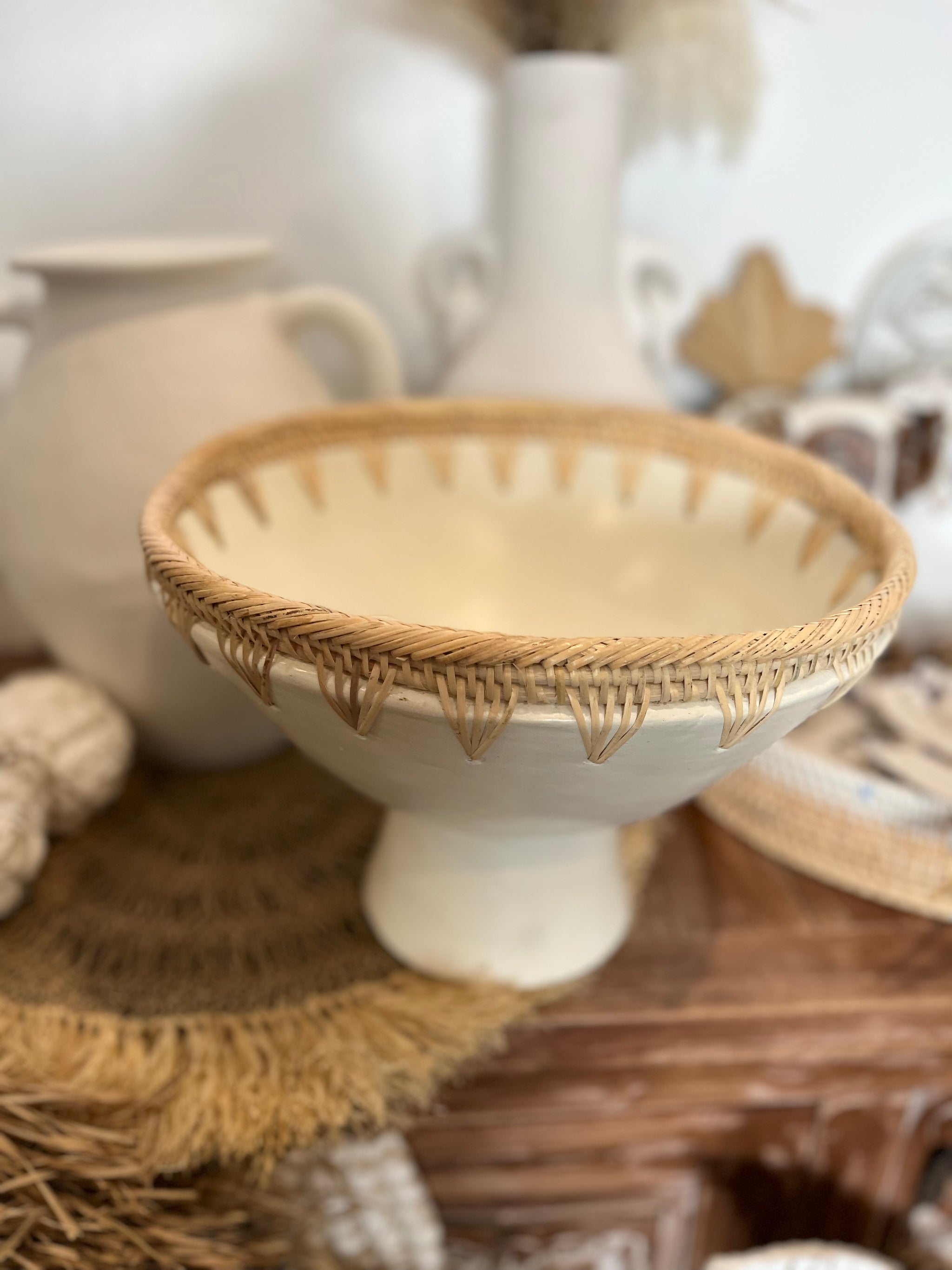 Terracotta pedestal / platter. White