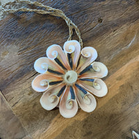 Pink shell decoration. 9cm