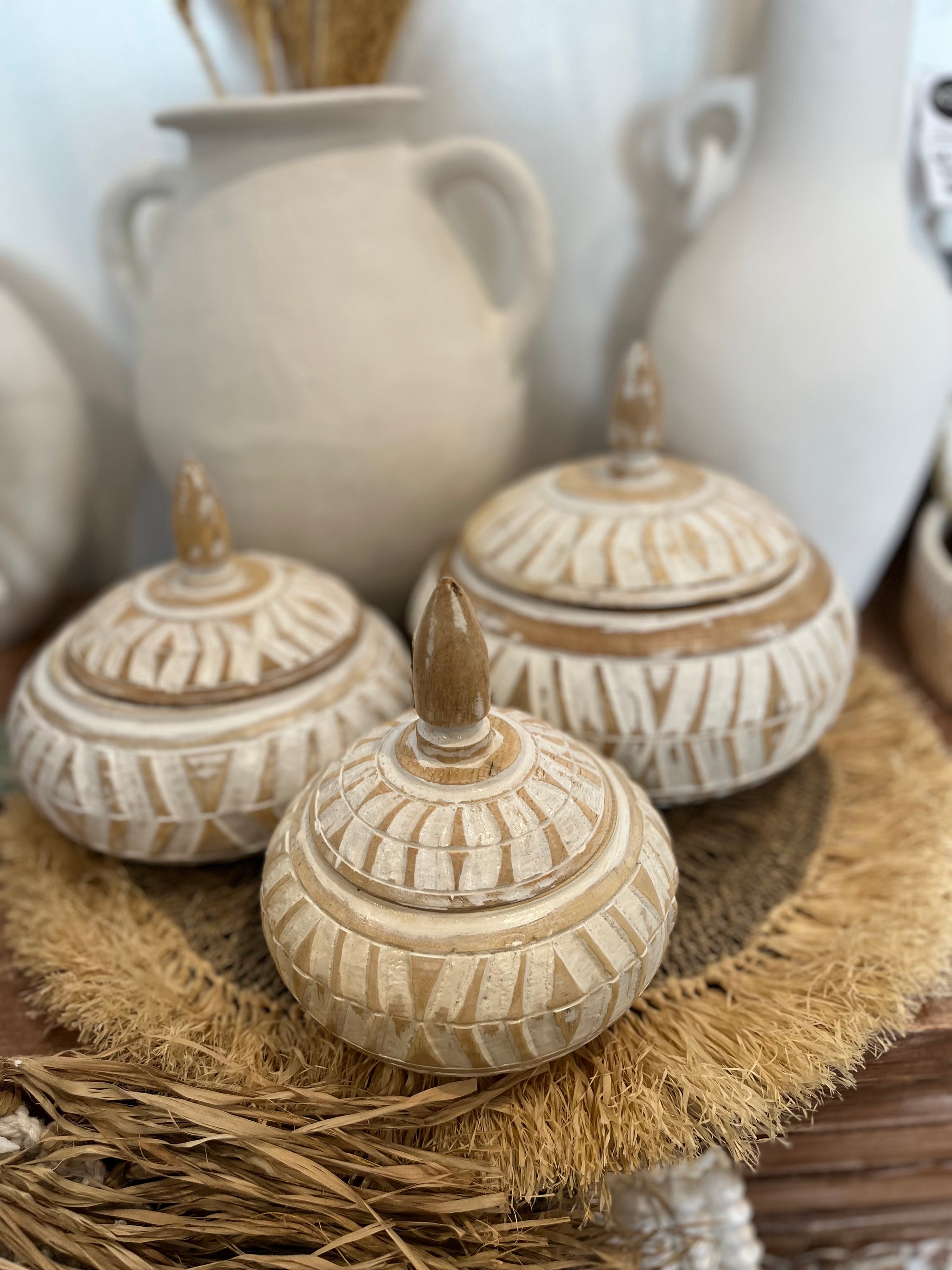 Set 3 container with lids. White wash with carved detail