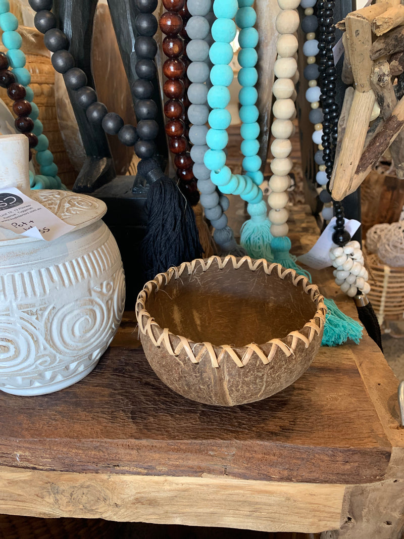 Brown coconut bowl with rattan detail