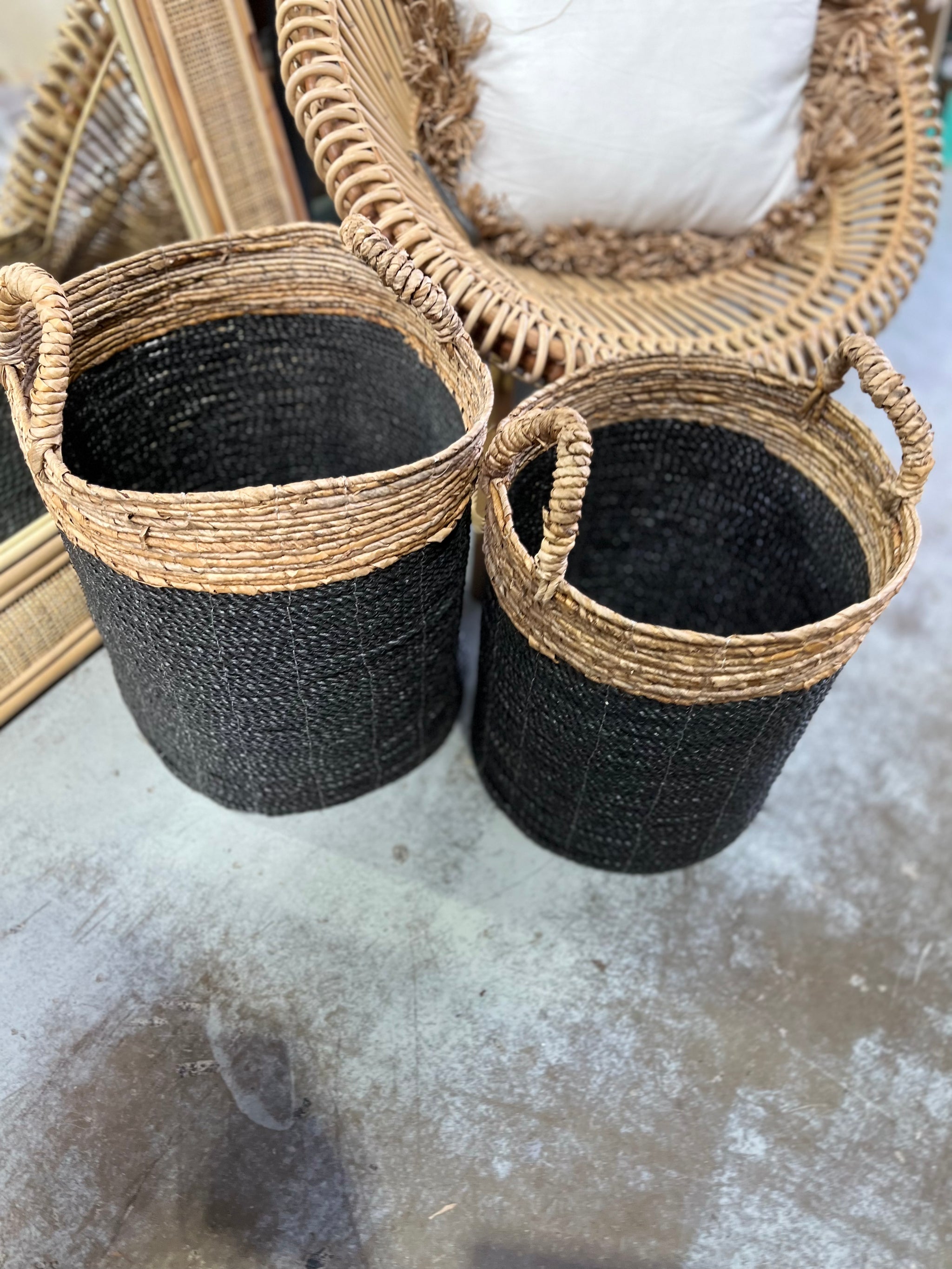 Set 2 black woven basket.