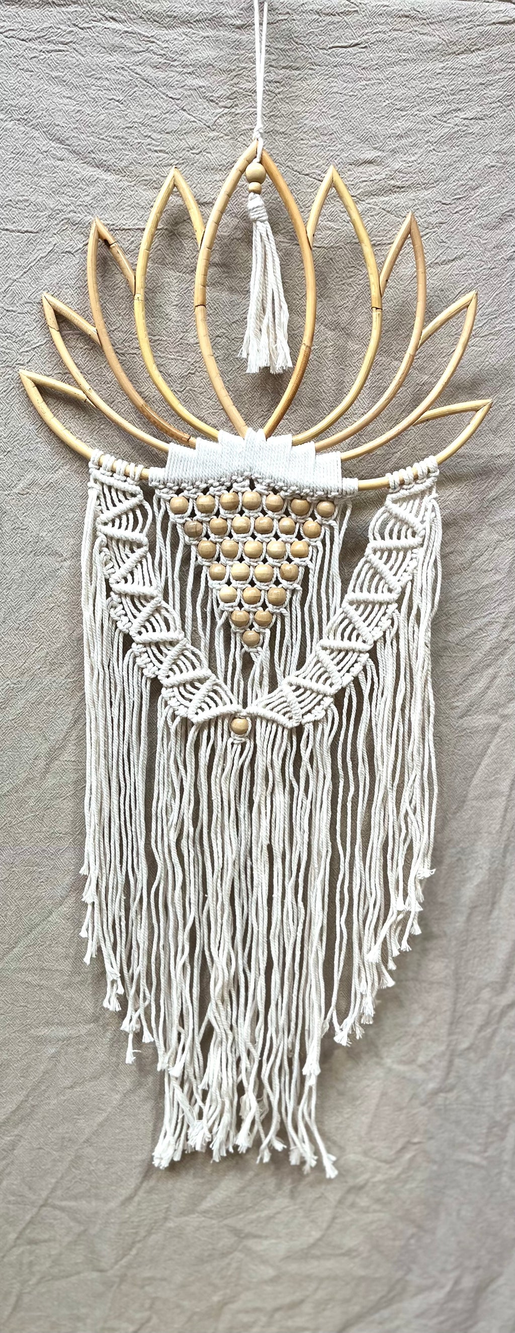 Lotus wall hanging / dream catcher with macrame and beads - Bali Beach Beyond