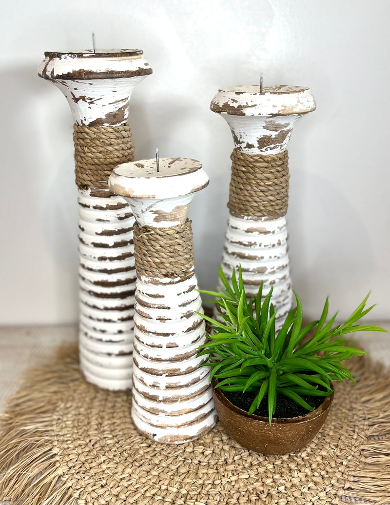 Set 3 timber candlesticks with rope. Rustic white