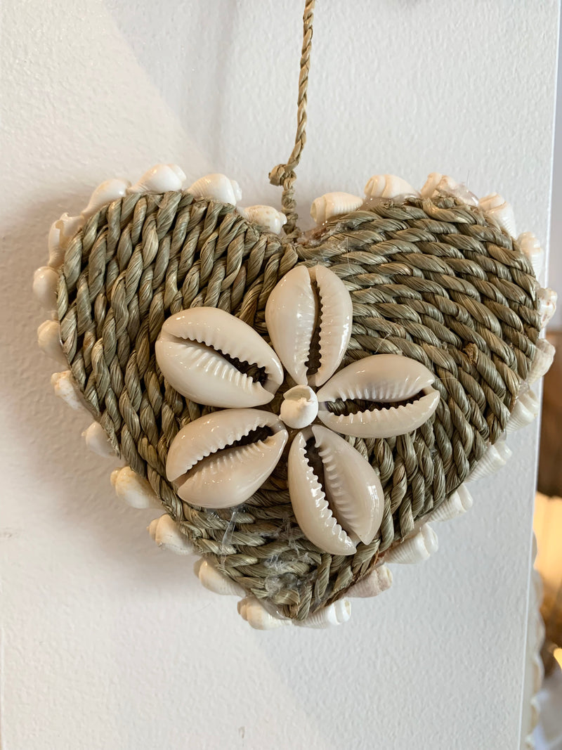 Heart heart hanging with shell detail