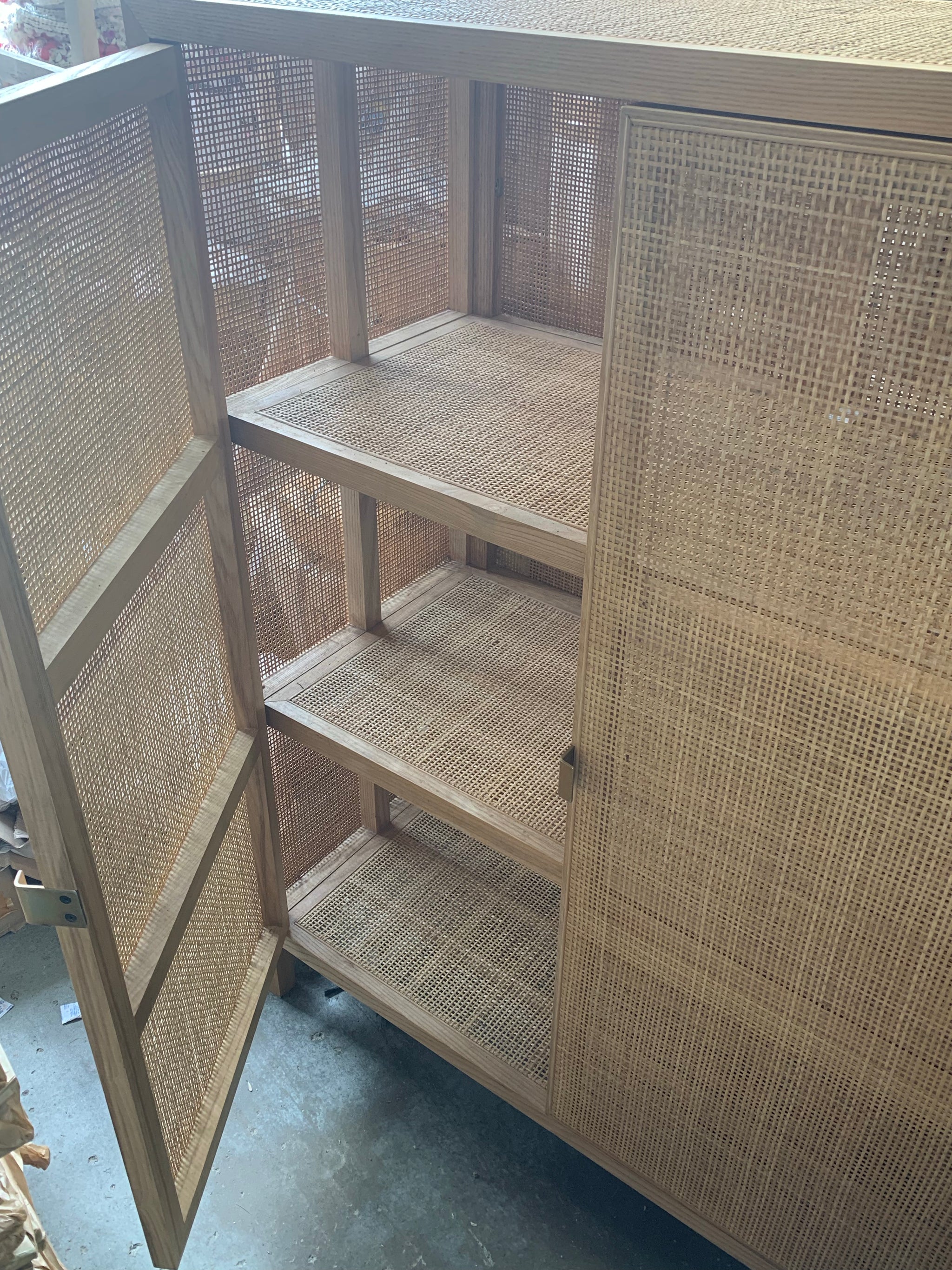 Rattan 2 door cabinet / cupboard