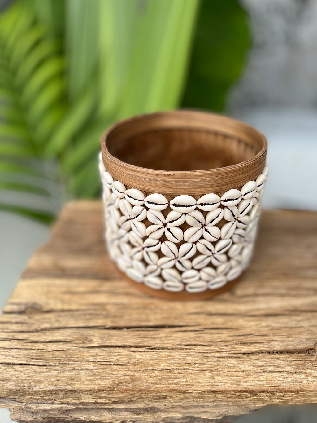 Basket with shell detail. Brown - Bali Beach Beyond