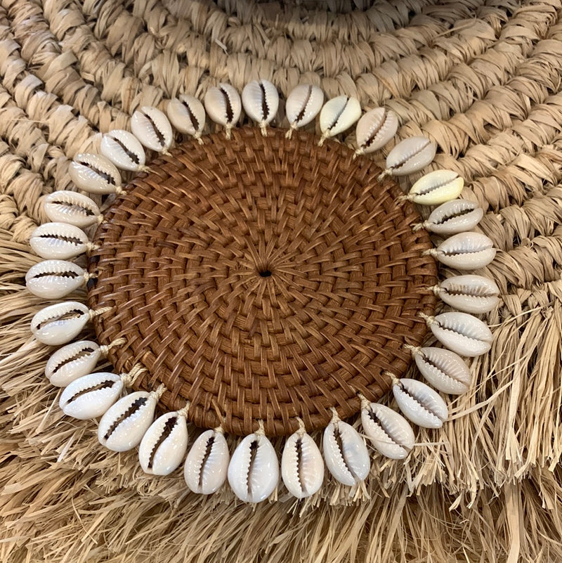 Brown rattan Coaster with natural shells