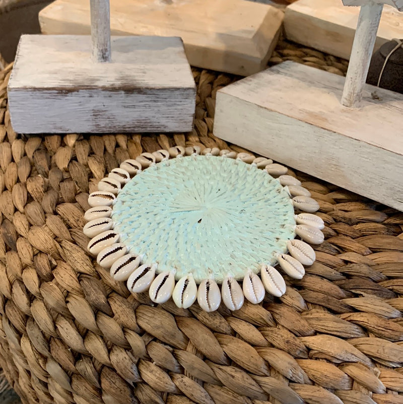 Mint rattan Coaster with natural shells