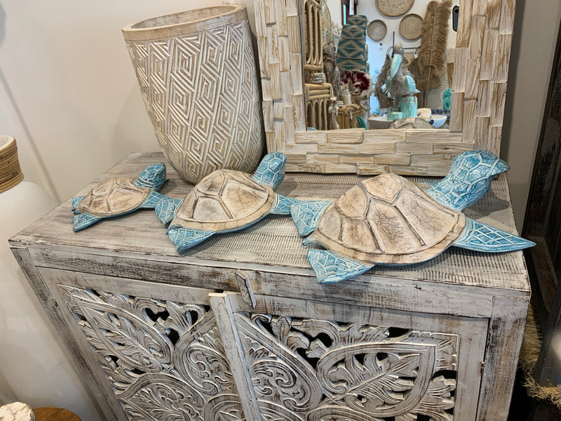 Set 3 blue timber turtles. Larger style