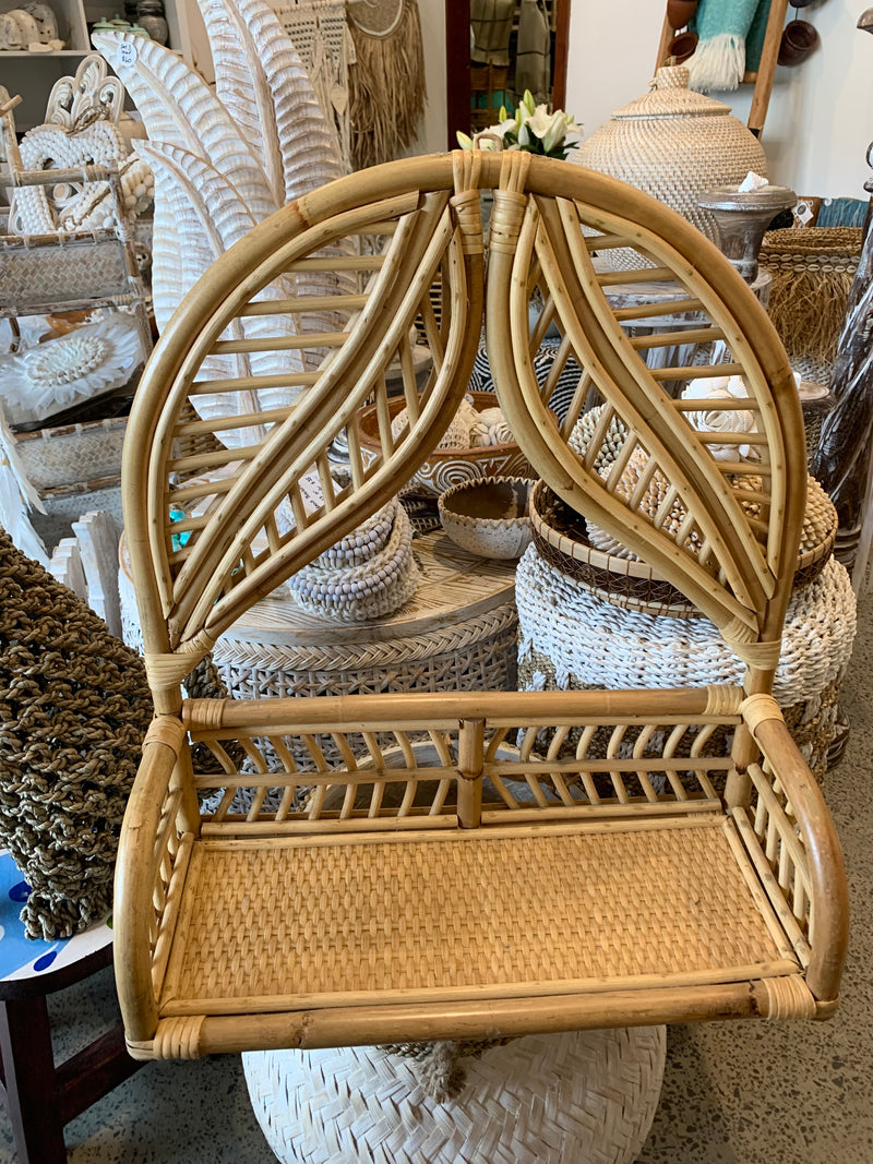 Rattan hanging leaf shelf