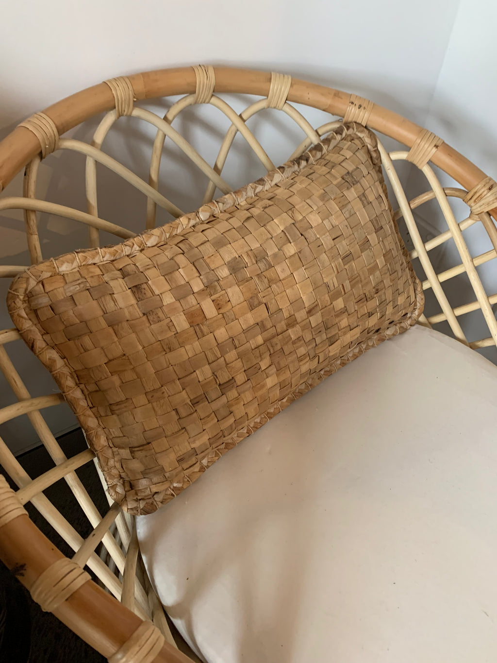 Water hyacinth rectangle cushion - Bali Beach Beyond