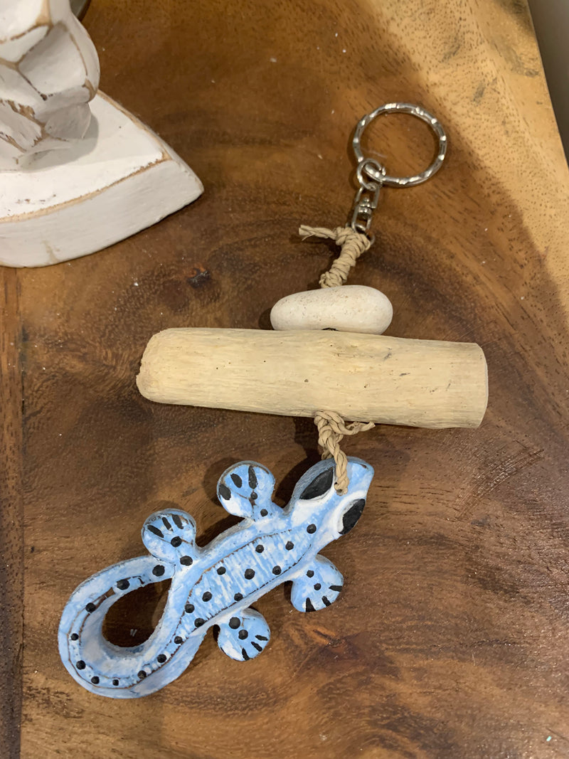 Timber lizard keyring. Blue